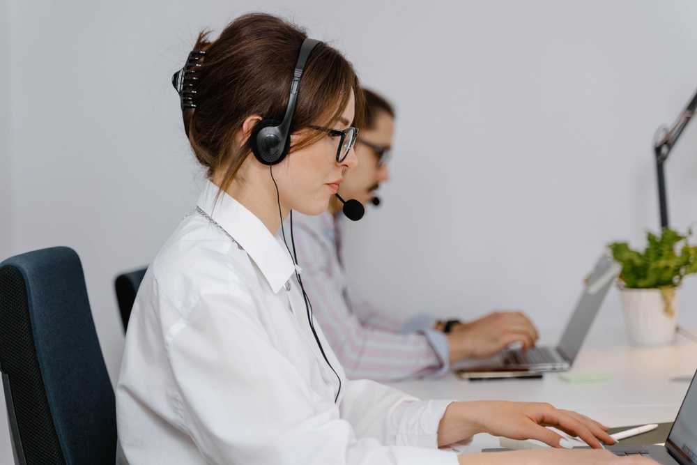 pracownik call center